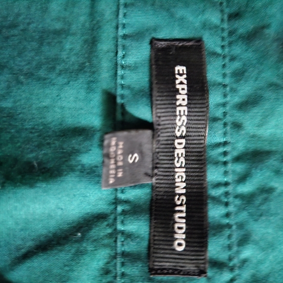 Express Shirt S - Picture 3 of 3